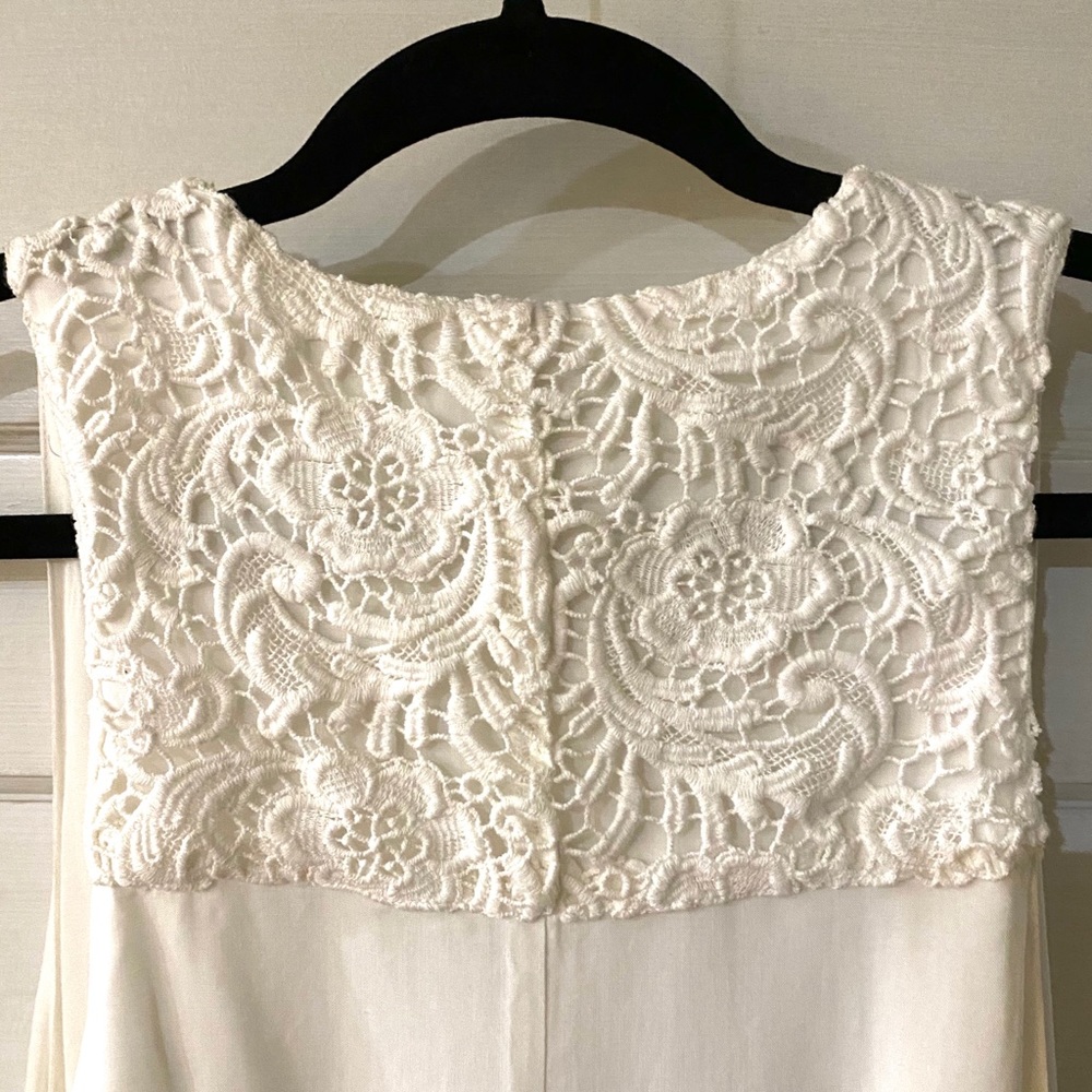 Ariat NWOT cream tank vest